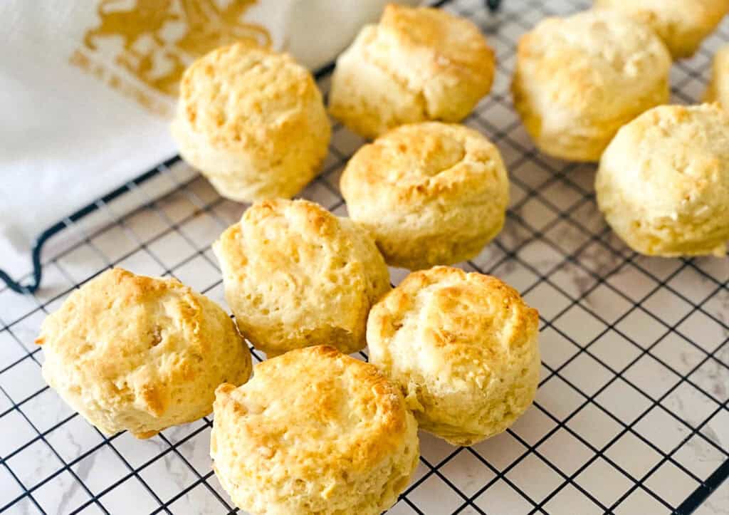 Ginger Scones fresh from the oven cool on a baking rack
