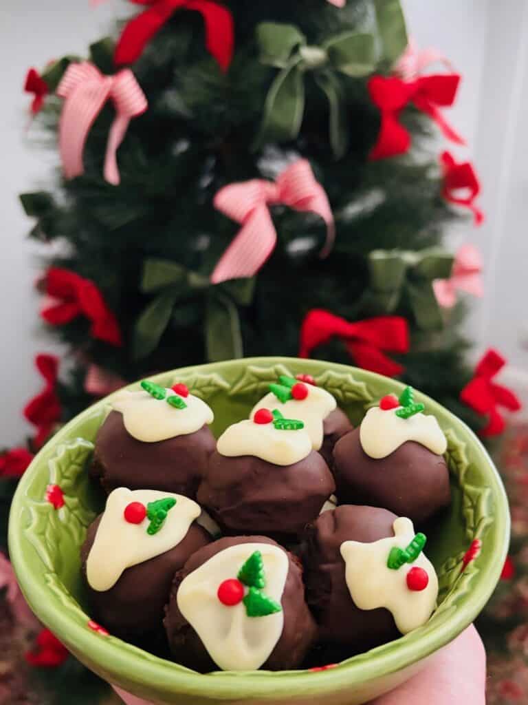 mini Christmas pudding truffles