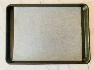 A tray lined with baking paper