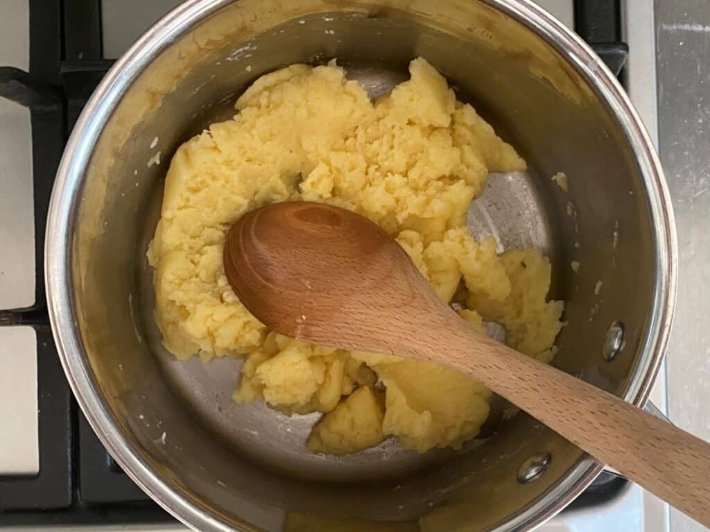 Vanilla daisy choux puffs ingredients