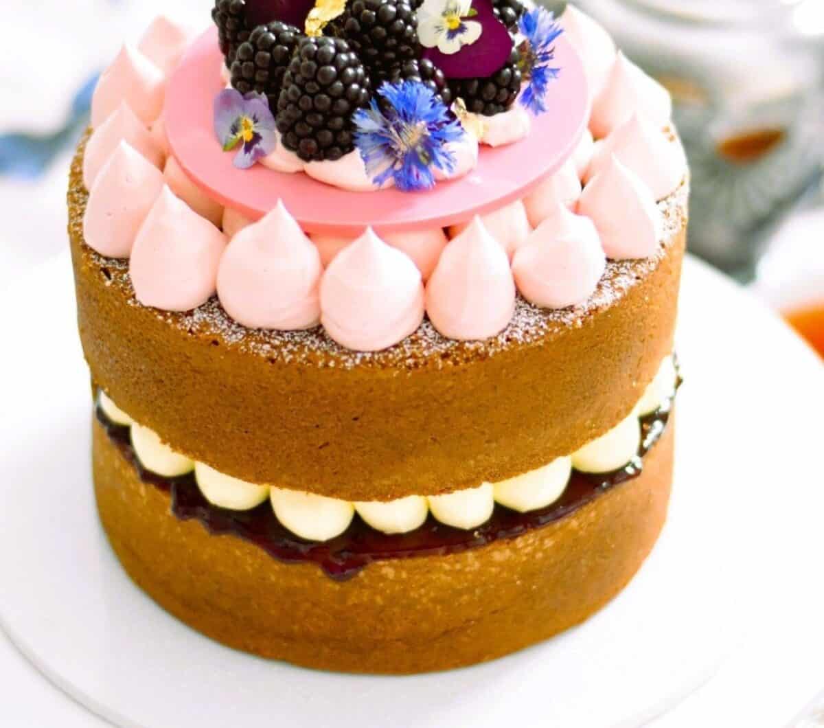 Lemon & Blackberry Sandwich Cake
