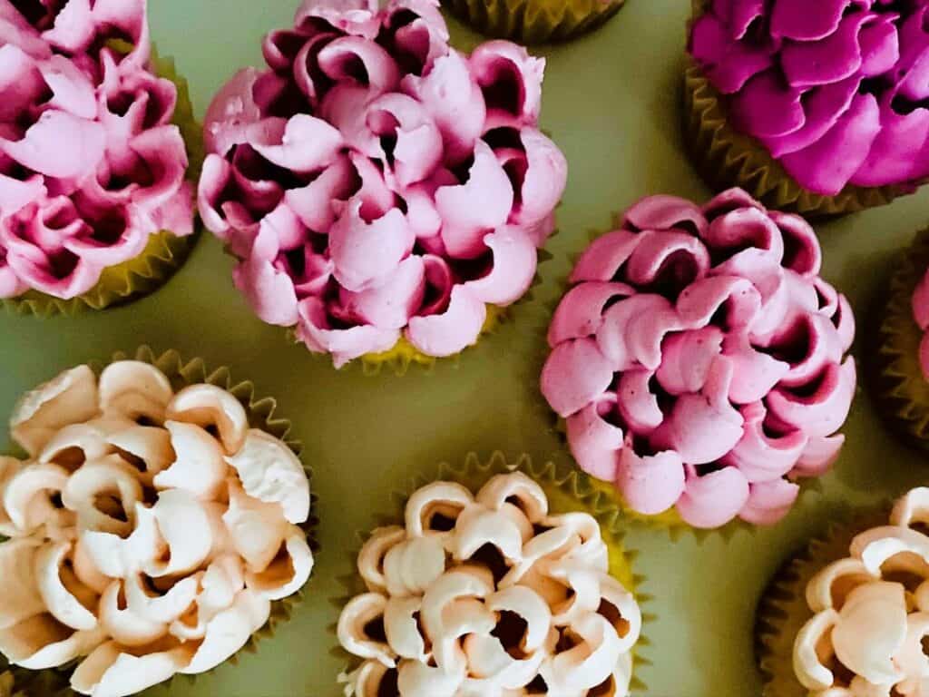 Mini flower cupcakes