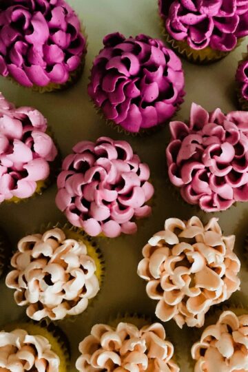 mini flower cupcakes