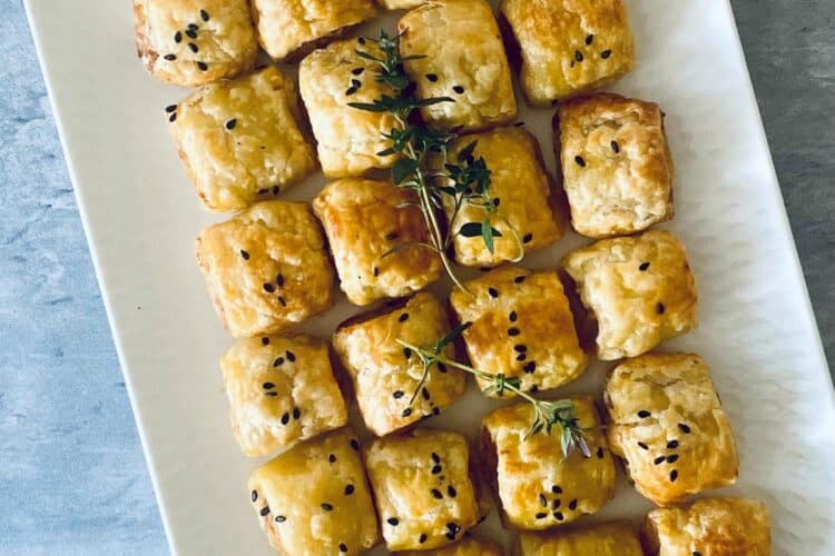 tiny sausage rolls