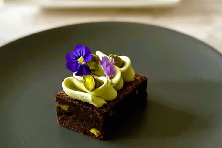 Pistachio brownies with pistachio buttercream