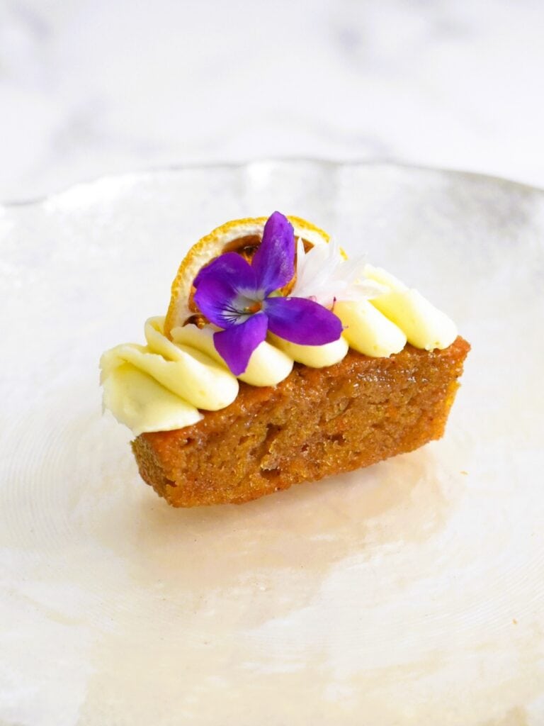 Single Carrot Cake Finger