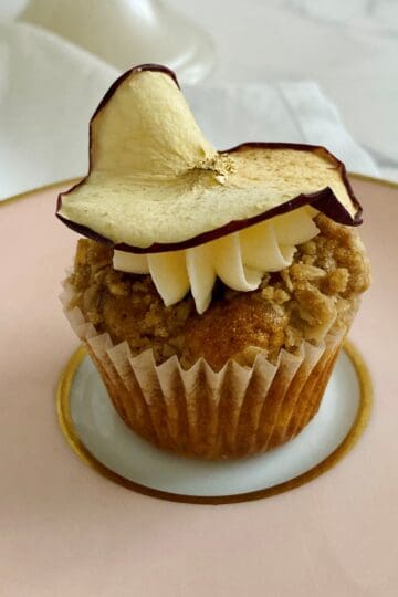 Apple crumble mini muffins