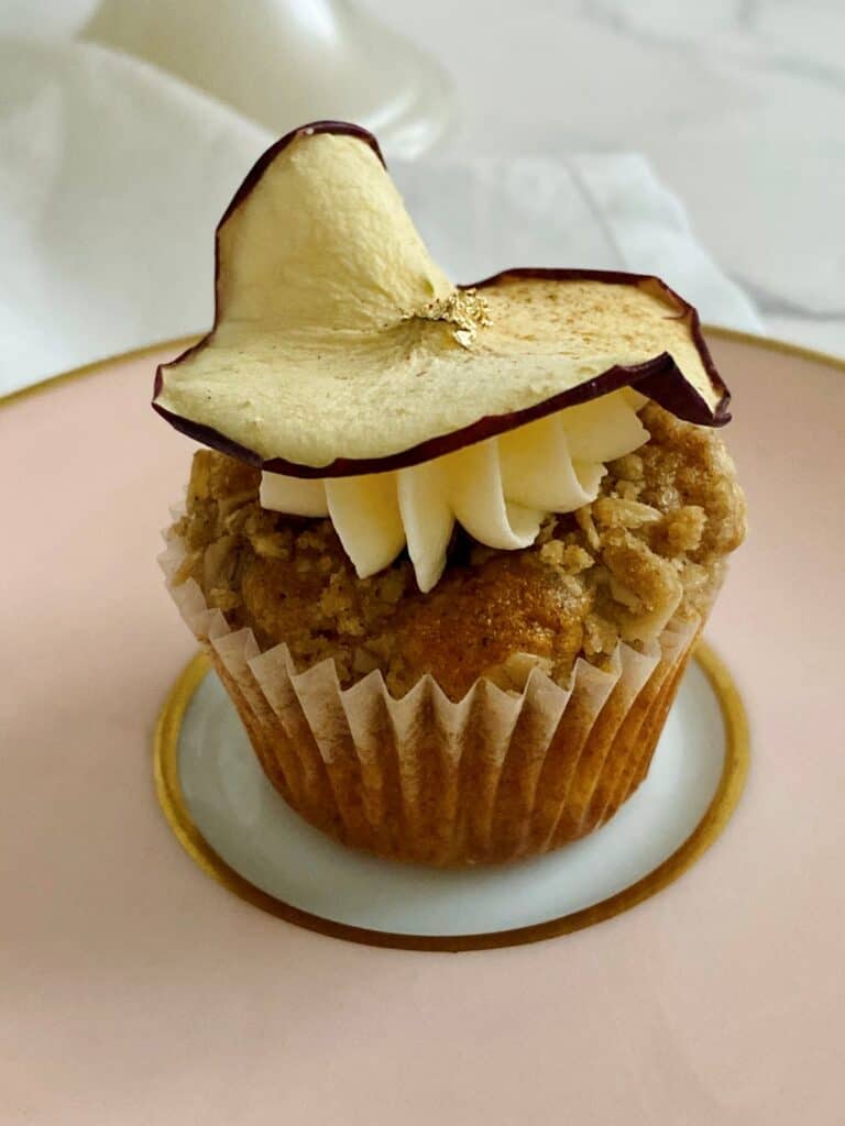 Apple crumble mini muffins