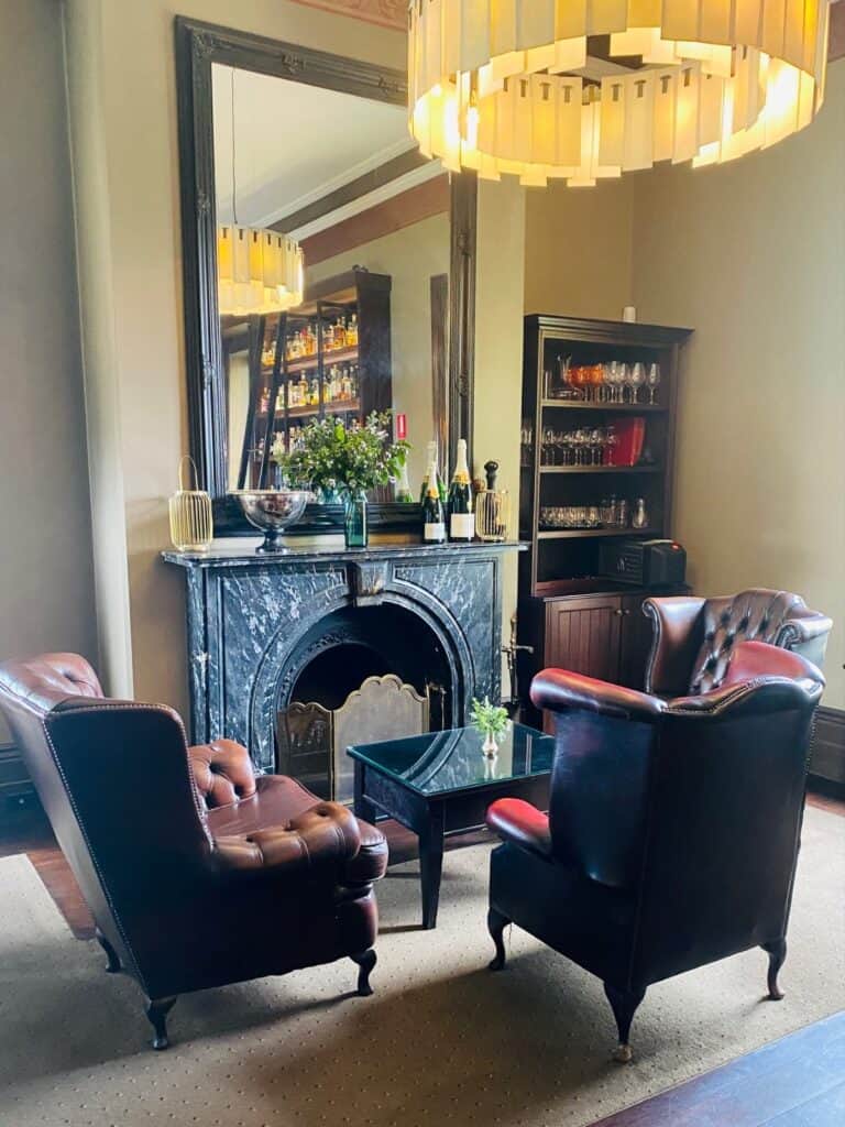 The bar 