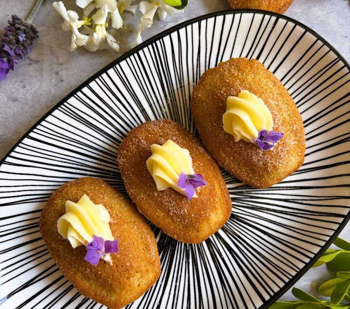 Cinnamon Roll Madeleines