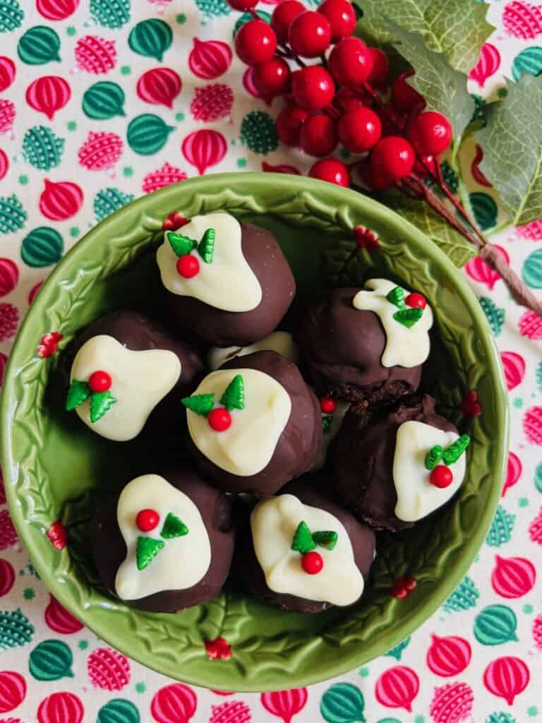 Little Christmas Pudding Truffles