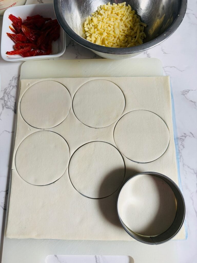 Cut out puff pastry