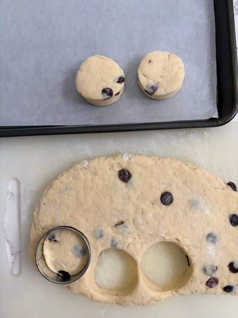 raisin scones with rum butter