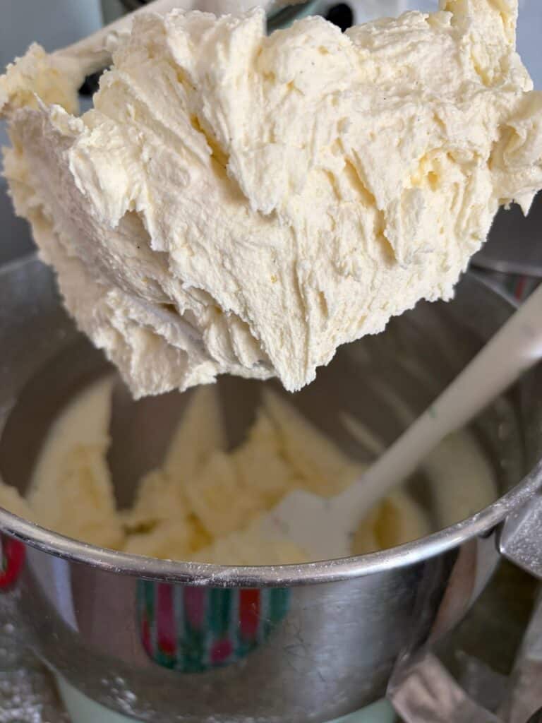 white chocolate icing