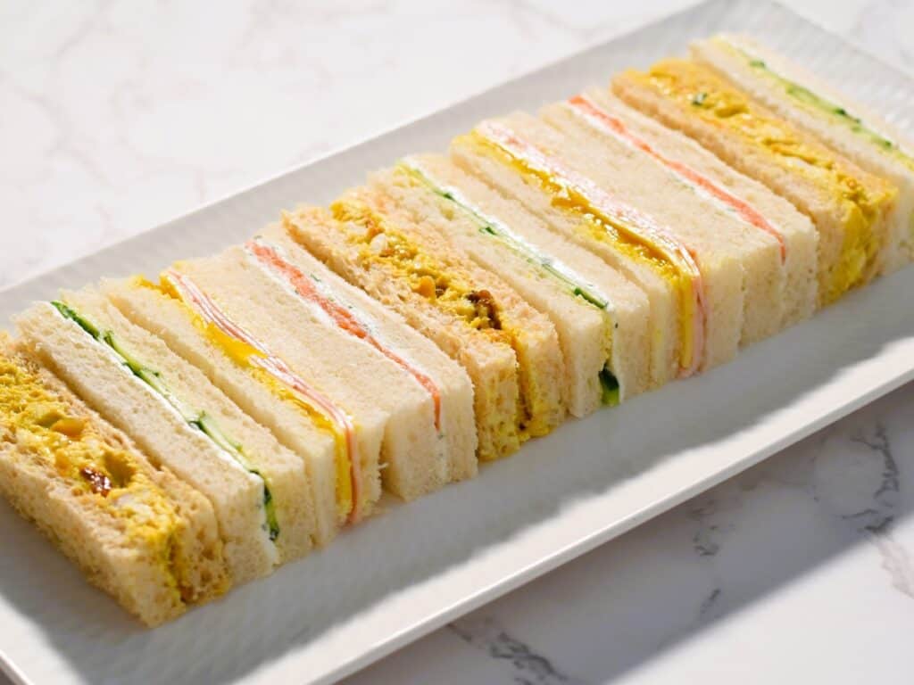 Finger sandwich platter