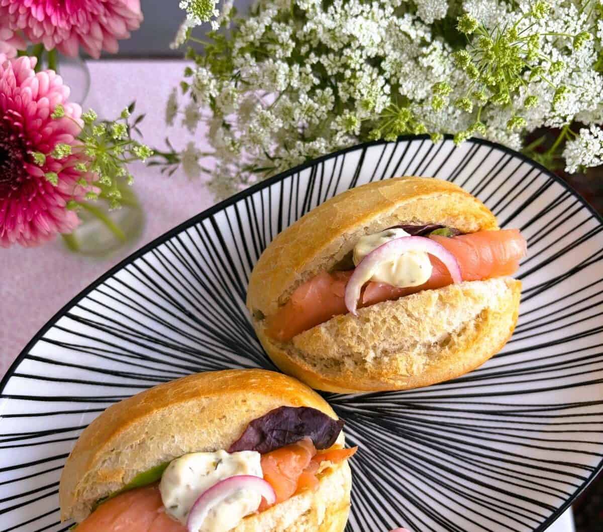 Smoked Salmon Mini Rolls with Dill Sauce