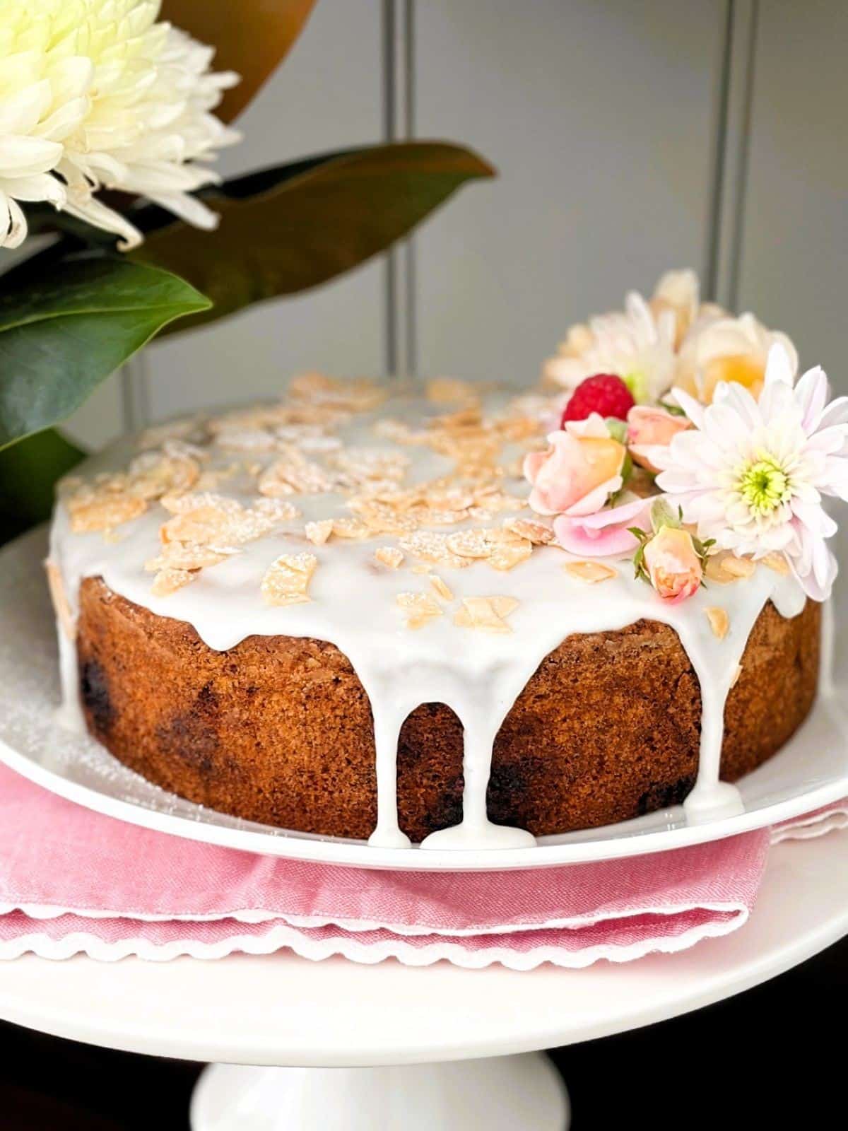 Raspberry lemon and almond cake for afternoon tea