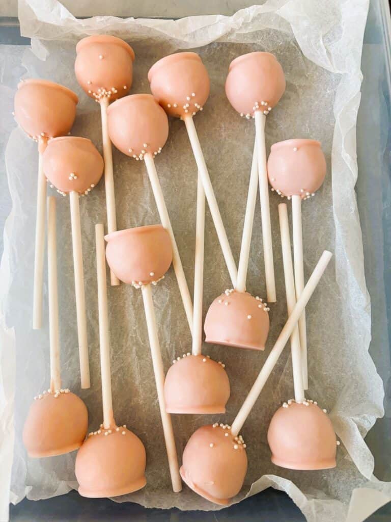 Store in an airtight container lined with baking paper